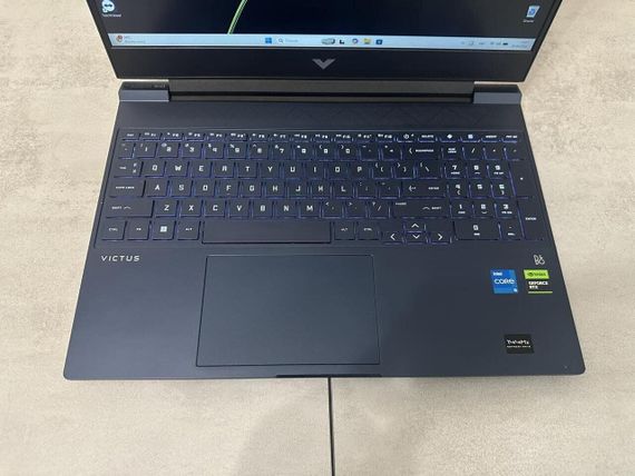 Ігровий ноутбук HP Victus 15 15-fa0033dx / 15.6" (1920x1080) IPS / Intel Core i5-12450H (8 (12) ядер по 3.3 - 4.4 GHz) / 16 GB DDR4 / 512 GB SSD M.2 / nVidia GeForce RTX 3050, 4 GB GDDR6, 128-bit / WebCam б/в + Подарунок Дротова миша / USB | Зображення 3