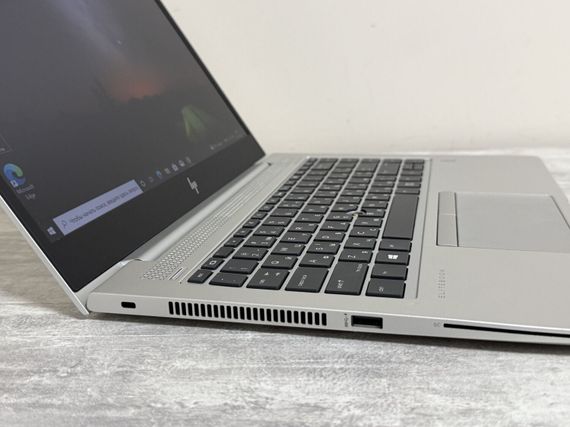 Ультрабук Б-класс HP Elitebook 745 G5 / 14" (1920x1080) IPS / AMD Ryzen 7 Pro 2700U (4 (8) ядра по 2.2 - 3.8 GHz) / 16 GB DDR4 / 256 GB SSD / AMD Radeon Vega 10 Graphics / WebCam б/у | Зображення 4