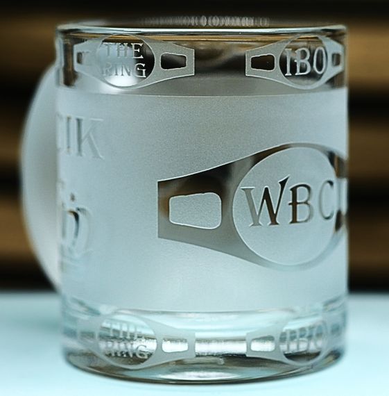 Скляна чашка 320 мл Усік символ непереможності та волі до перемоги подарунок для фаната боксу кухоль з гравіюванням | Зображення 3