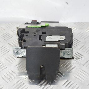 Замок кришки багажника Opel Vectra C 2002-2008 Замок дверей багажника Опель Вектра Ц 24467824