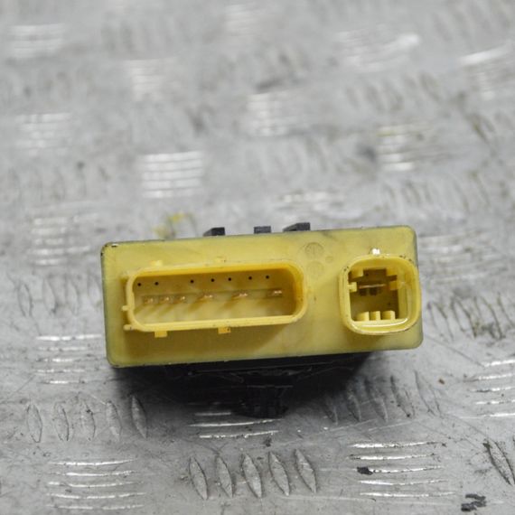 Реле управління вентилятором 1.6 HDI Peugeot Partner Блок управління Рено Партнер 9652021180 018010951 | Зображення 2