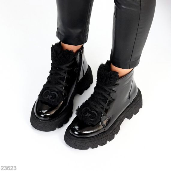 Дизайнерські чорні лакові глянсові шкіряні черевики з галявкою | Зображення 4