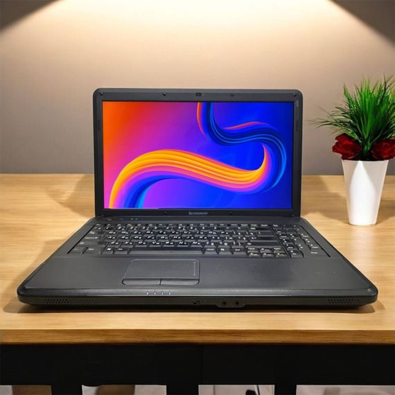 Ноутбук Б-класс Lenovo G550 / 15.6" (1366x768) TN / Intel Pentium T4500 (2 ядра по 2.3 GHz) / 8 GB DDR3 / 120 GB SSD / Intel GMA Graphics 4500M / WebCam б/у | Зображення 4