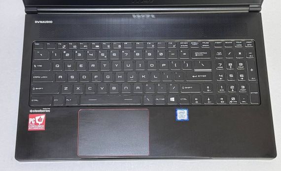 Игровой ноутбук MSI MegaBook GS63 Stealth 8RE / 15.6" (1920x1080) IPS / Intel Core i7-8750H (6 (12) ядер по 2.2 - 4.1 GHz) / 32 GB DDR4 / 512 GB SSD / nVidia GeForce GTX 1060, 6 GB GDDR5, 192-bit / WebCam б/у | Зображення 2