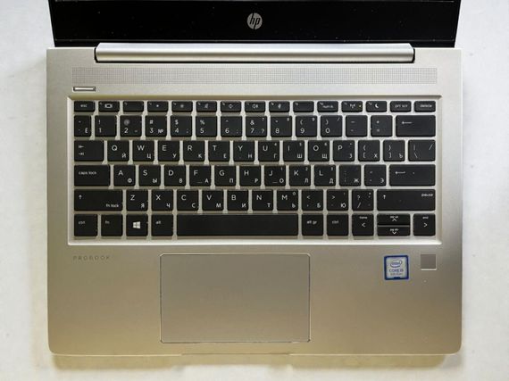 Ультрабук Б-класс HP ProBook 430 G6 / 13.3" (1920x1080) IPS / Intel Core i5-8265U (4 (8) ядра по 1.6 - 3.9 GHz) / 4 GB DDR4 / 120 GB SSD / Intel UHD Graphics 620 / WebCam б/у | Зображення 2