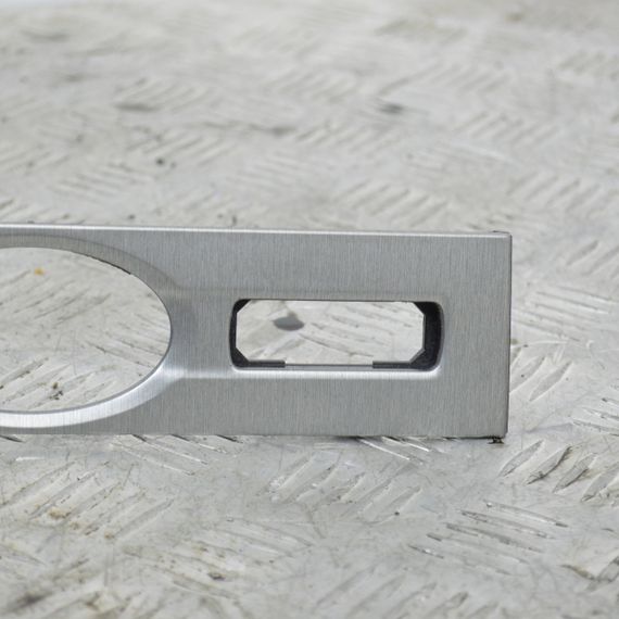 Рамка годинника Ford Mondeo III 2000-2007 декоративна накладка світло сірий Форд Мондео 3 4S71F044K08 | Зображення 2