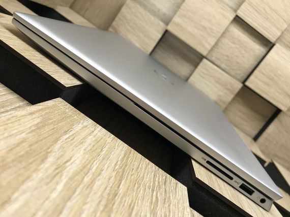 Ноутбук Б-клас Dell Inspiron 16 5620 / 16" (1920x1200) IPS / Intel Core i7-1255U (10 (12) ядер по 1.7 - 4.7 GHz) / 8 GB DDR4 / 240 GB SSD M.2 / Intel Iris Xe Graphics / WebCam / Fingerprint / USB 3.2 / HDMI / Windows 10 б/в | Зображення 5
