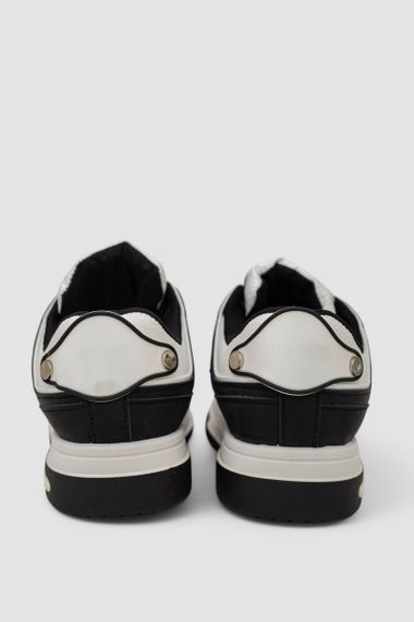 Кросівки чоловічі демісезонні, колір біло-чорний, 243RHK71 | Зображення 3