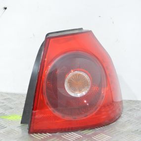 Ліхтар задній правий VW Volkswagen Golf V фара зад Фольксваген Гольф 5 хетчбек стоп 1K6945096AA 1K6945096E