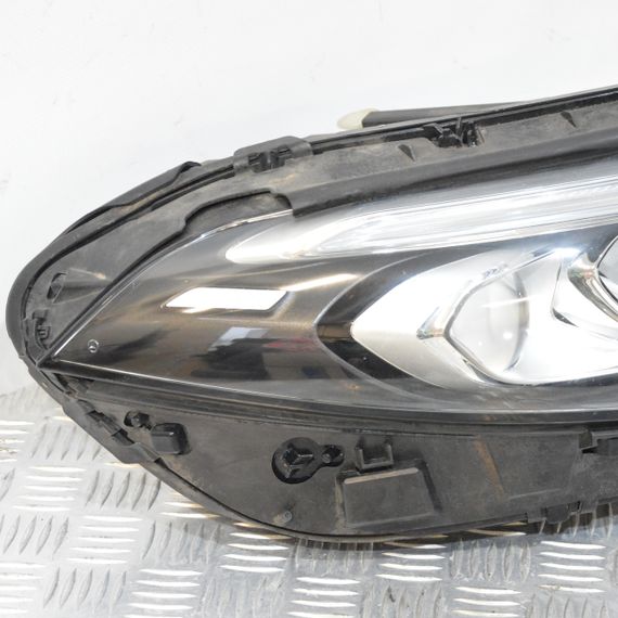 Фара права Mercedes A-Class W177 2018-2024 Фара передня права Мерседес в177 A1779064803 | Зображення 1