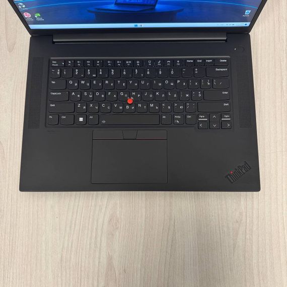 Ігровий ультрабук Lenovo ThinkPad P1 Gen 6 / 16" (2560x1600) IPS / Intel Core i7-13800H (14 (20) ядер по 2.5 - 5.2 GHz) / 32 GB DDR5 / 2000 GB SSD NVMe / nVidia GeForce RTX 4080, 12 GB GDDR6, 192-bit / WebCam б/в | Зображення 6