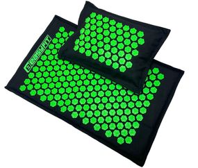 Масажний килимок EasyFit AcuRelax з голками (аплікатор Кузнєцова) чорно-зелений (EF-2710-BG)