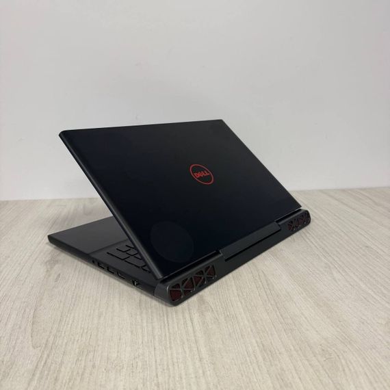Игровой ноутбук Б-класс Dell Inspiron 7567 / 15.6" (1920x1080) TN / Intel Core i5-7300HQ (4 ядра по 2.5 - 3.5 GHz) / 8 GB DDR4 / 256 GB SSD / nVidia GeForce GTX 1050, 4 GB GDDR5, 128-bit / WebCam б/у | Зображення 6