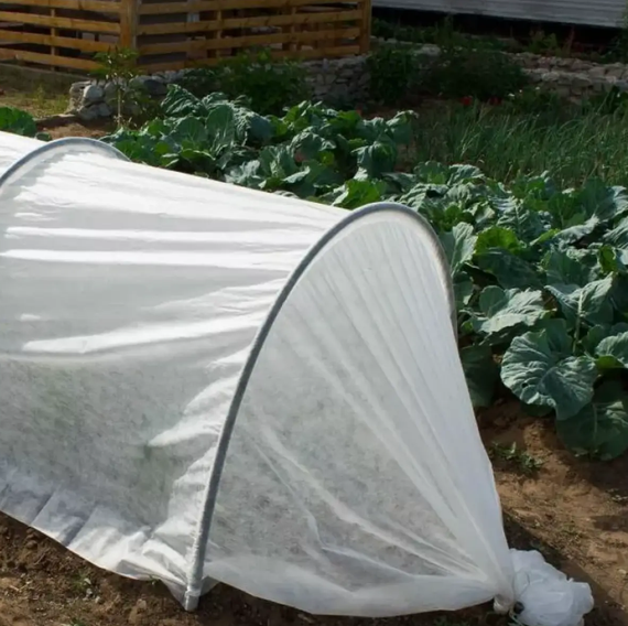 Спанбонд 23 г/м2 8,5 х 100м.білий "Shadow" (Чехія) 4% агроволокно  для розсади ,газону, гортензій | Зображення 3