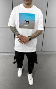 Футболка з мерчем