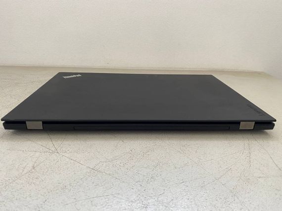 Ноутбук Lenovo ThinkPad T580 / 15.6" (1920x1080) IPS / Intel Core i5-8250U (4 (8) ядра по 1.6 - 3.4 GHz) / 8 GB DDR4 / 256 GB SSD / Intel UHD Graphics 620 / WebCam б/у | Зображення 4