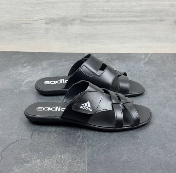 Шкіряні шльопанці Adidas колір чорний | Зображення 3