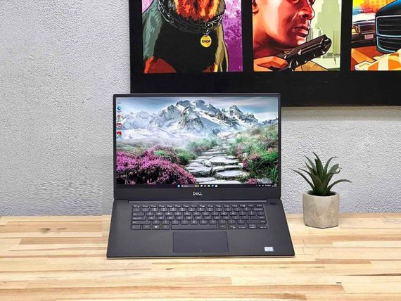 Мобильная рабочая станция Dell Precision 5530 / 15.6" (1920x1080) IPS / Intel Core i7-8850H (6 (12) ядра по 2.6 - 4.3 GHz) / 16 GB DDR4 / 512 GB SSD M.2 / nVidia Quadro P1000, 4 GB GDDR5, 128-bit / WebCam / Win 11 Pro б/у | Зображення 1