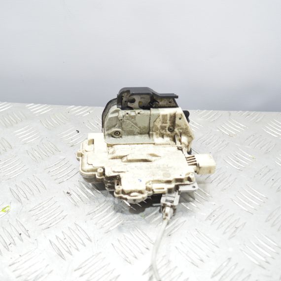 Замок задньої лівої двері Audi A4 B7 2004-2008 Замок двері задній лівий Ауді а4 б7 8E0839015AA | Зображення 2