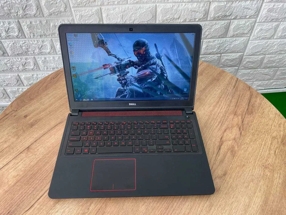Ноутбук Dell Inspiron 5577/15.6"FHD/i5 7300HQ/8Gb/SSD256Gb/NVidia GTX1050-4Gb