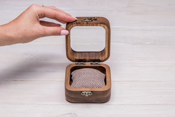 Шкатулка для одних часов со стеклянной крышкой | Зображення 5