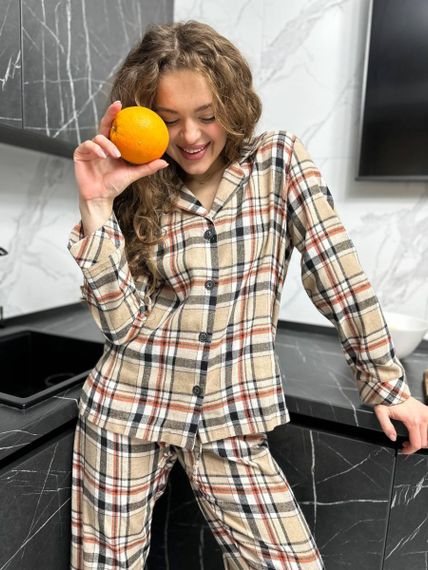 Фланелева бежева піжамка на ґудзиках в клітинку | Зображення 7