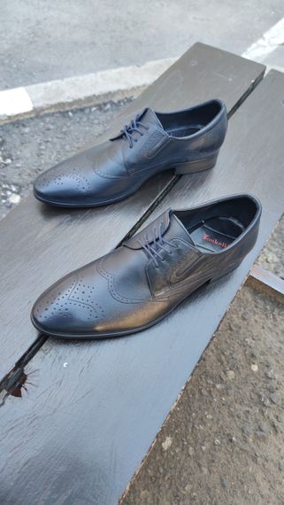 Броги мужские синего цвета 41 размер