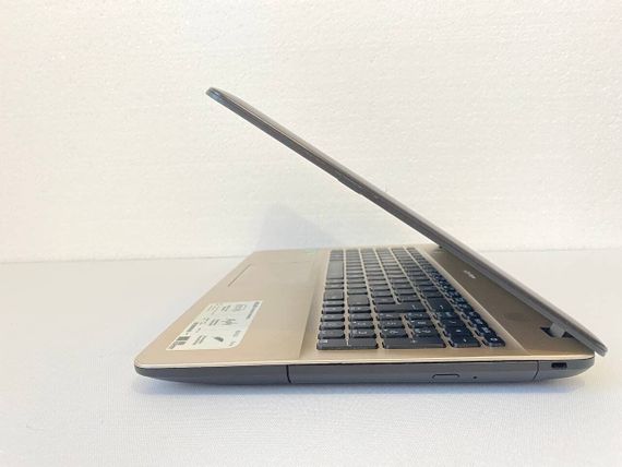 Ноутбук Б-класс Asus R541U / 15.6" (1920x1080) TN / Intel Core i5-6200U (2 (4) ядра по 2.3 - 2.8 GHz) / 8 GB DDR4 / 256 GB SSD / nVidia GeForce 920MX, 2 GB GDDR3, 64-bit / WebCam / DVD-ROM б/у | Зображення 4