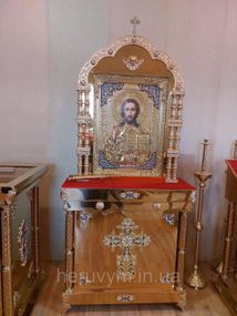 Підлоговий кіот з іконою