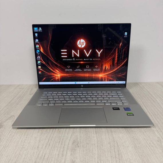 Игровой ультрабук Б-класс HP Envy 16-h1001nr / 16" (2560x1600) IPS Touch / Intel Core i9-13900H (14 (20) ядер по 2.6 - 5.4 GHz) / 16 GB DDR5 / 512 GB SSD NVMe / nVidia GeForce RTX 4060, 8 GB GDDR6, 128-bit / WebCam б/у | Зображення 1