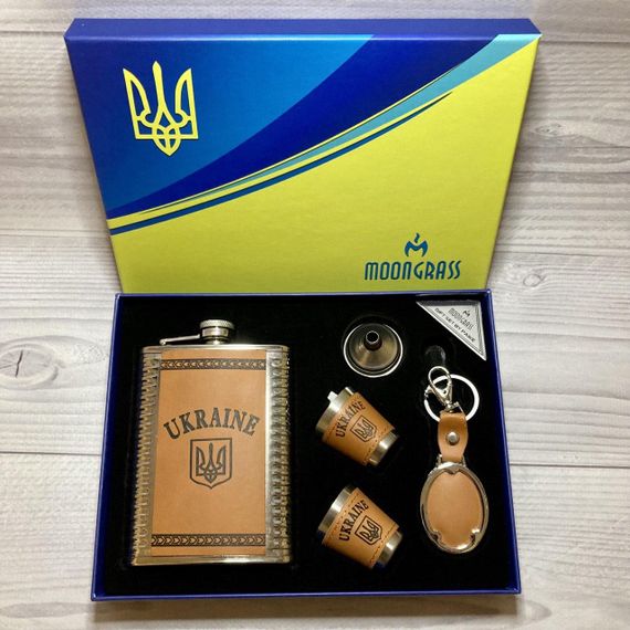 Подарочный набор MOONGRASS 5в1 с флягой, рюмками, брелком, лейкой UKRAINE 🇺🇦 WKL-003