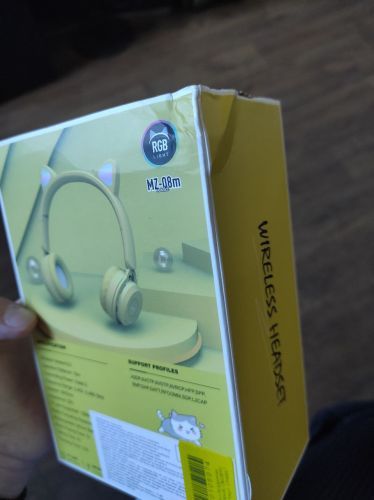 Уцінка. Навушники бездротові, підсвічування, Bluetooth, (ЖОВТІ) - Мята упаковка | Зображення 1