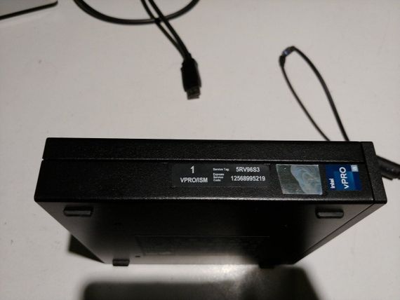 Неттоп Dell OptiPlex 7000 Micro USFF / Intel Core i5-12400T (6 (12) ядер по 1.8 - 4.2 GHz) / 16 GB DDR4 / 256 GB SSD M.2 / Intel UHD Graphics 730 / USB 3.2 / Блок питания в комплекте б/у | Зображення 6