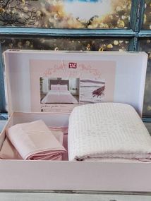 Покрывало (плед) с наволочками Tac Medison pembe 230х240см Жаккард