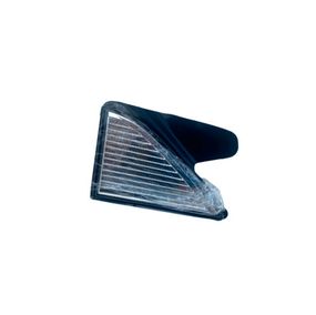 Отражатель (катафот) переднего бампера правый VW Passat USA-2011 (561941778)