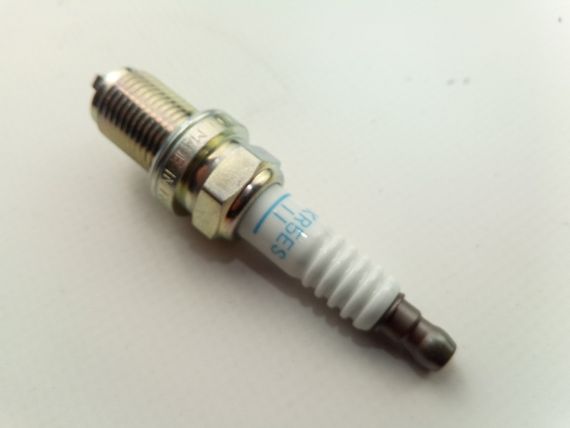 Свічка запалювання NGK BKR5ES-11/2382 Amulet (9004851157) | Зображення 1
