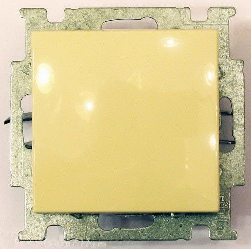 Выключатель одноклавишный 2006/1 UC-92-507