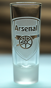 Скляна чарка 60мл ФК Арсенал Arsenal з гравіюванням подарунок для фаната футбольна стопка