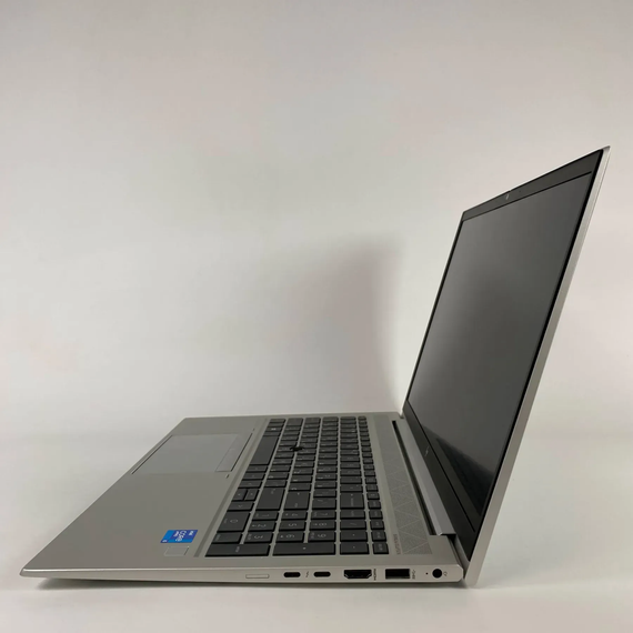 Ультрабук Б-класс HP EliteBook 850 G8 / 15.6" (1920x1080) IPS / Intel Core i5-1145G7 (4 (8) ядра по 2.6 - 4.4 GHz) / 16 GB DDR4 / 275 GB SSD / Intel Iris Xe Graphics / WebCam / TouchID б/у + Подарок Беспроводная мышь / USB | Зображення 4