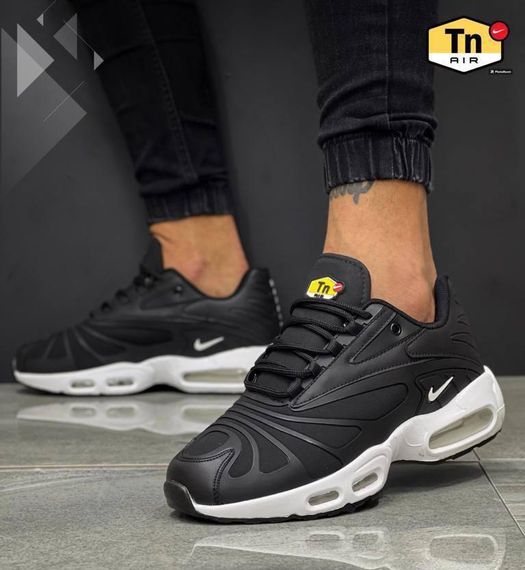 Кросівки Nike Air Max Plus TN Black-White | Зображення 6