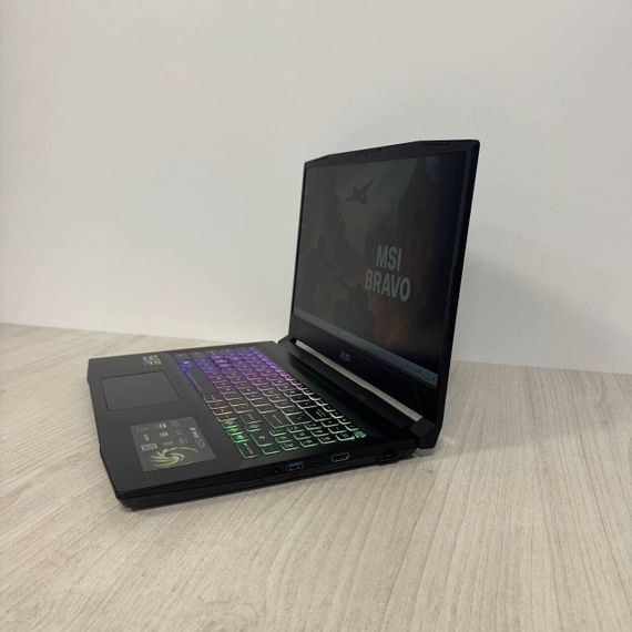 Игровой ноутбук Б-класс MSI Bravo 15 C7VFK / 15.6" (1920x1080) IPS / AMD Ryzen 7 7735HS (8 (16) ядер по 3.2 - 4.75 GHz) / 16 GB DDR5 / 512 GB SSD NVMe / nVidia GeForce RTX 4060, 8 GB GDDR6, 128-bit / WebCam б/у | Зображення 7