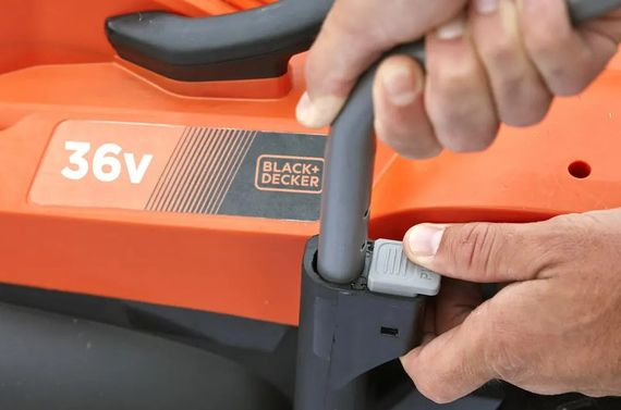 Газонокосарка акумуляторна Black&Decker BCMW3336L2 | Зображення 8