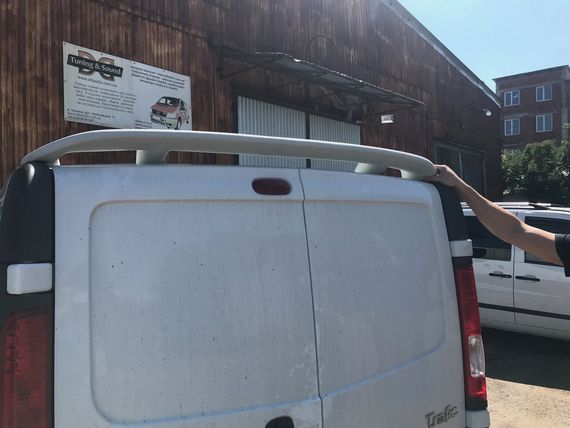 Спойлер на крышу (под покраску) для Opel Vivaro 2001-2015 гг | Зображення 1
