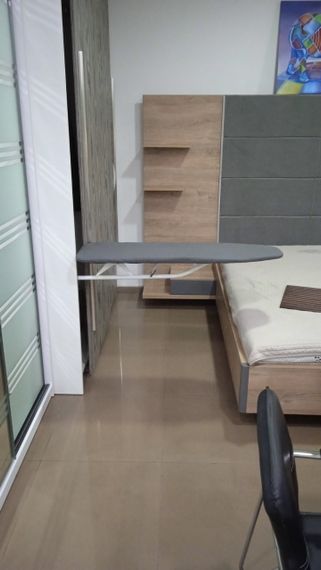 Гладильная доска встроенная, металл с Амортизатором 120*38 Тефлоновый желтые треугольники | Зображення 5