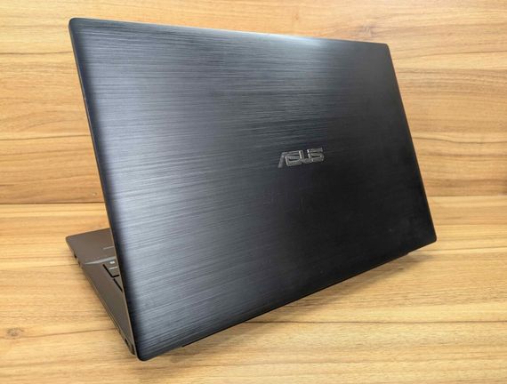 Ноутбук Asus Pro P2540U / 15.6" (1920x1080) IPS / Intel Core i7-8550U (4 (8) ядра по 1.8 - 4.0 GHz) / 20 GB DDR4 / 256 GB SSD / nVidia GeForce MX110, 2 GB GDDR5, 64-bit / WebCam / TouchID / Windows 10 б/в + Подарунок Бездротова миша / USB | Зображення 5