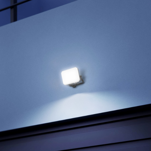 LED Прожектор 20W 5000К 220V чорний VLE-F3-0205B F3 Videx | Зображення 1
