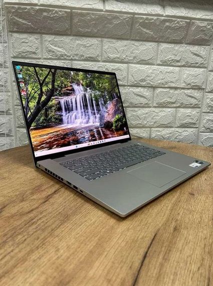 Ноутбук Dell Inspiron 7630 16,0" QHD IPS i7 13700H 32Gb SSD 1Tb Intel Iris Xe Б/В | Зображення 4