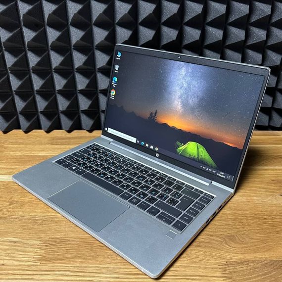 Ультрабук Б-клас HP ProBook 440 G8 / 14" (1920x1080) IPS / AMD Ryzen 3 Pro 5400U (4 (8) ядра по 4.0 GHz) / 8 GB DDR4 / 256 GB SSD / AMD Radeon Vega 6 Graphics / WebCam б/в | Зображення 3