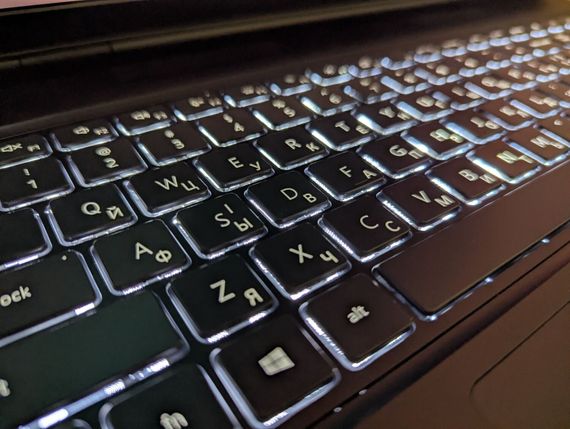 Мобільна робоча станція Б-клас Dell Precision 7760 / 17.3" (3840x2160) IPS / Intel Xeon W-11855M (6 (12) ядер по 3.2 - 4.9 GHz) / 64 GB DDR4 / 1000 GB SSD / nVidia RTX A4000, 8 GB GDDR6, 256-bit / WebCam / Windows 11 б/в + Подарунок Бездротова миша | Зображення 6