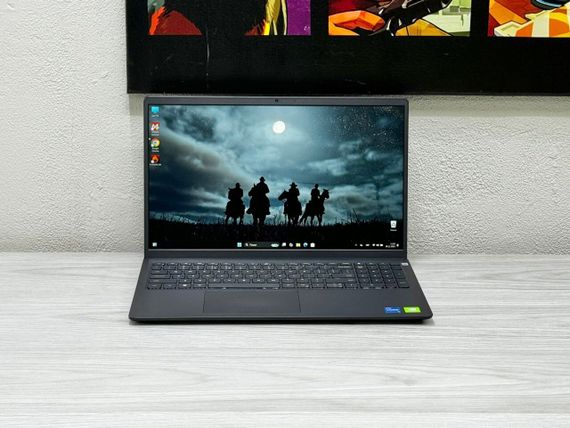Ультрабук Б-класс Dell Vostro 3520 / 15.6" (1920x1080) IPS / Intel Core i5-1235U (10 (12) ядер по 3.3 - 4.4 GHz) / 16 GB DDR4 / 512 GB SSD M.2 / Intel Iris Xe Graphics / WebCam / Win 11 Pro б/у | Зображення 1